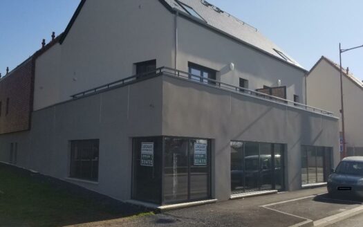 L LOCAL COMMERCIAL de 105 m²