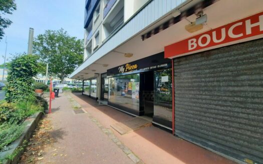 L LOCAL COMMERCIAL de 52.82 m²