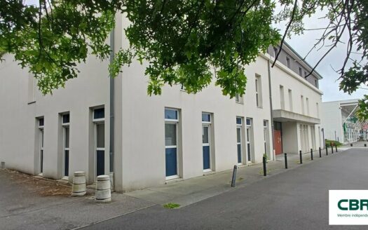 L BUREAUX de 97 m²