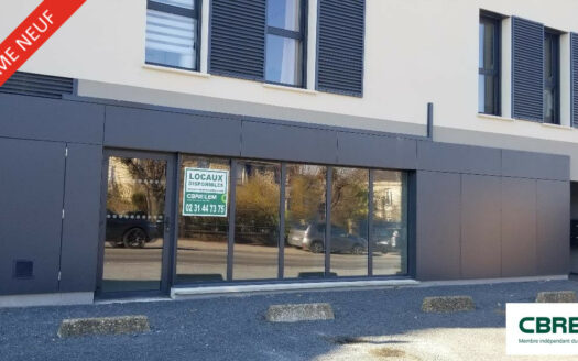 L LOCAL COMMERCIAL de 62.5 m²