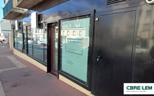 L LOCAL COMMERCIAL de 91.8 m²