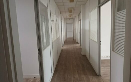 L BUREAUX de 205 m²