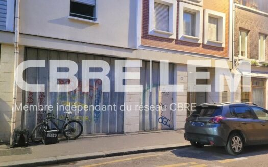 L LOCAL COMMERCIAL de 198 m²