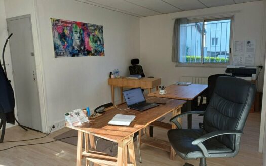 L BUREAUX de 55 m²