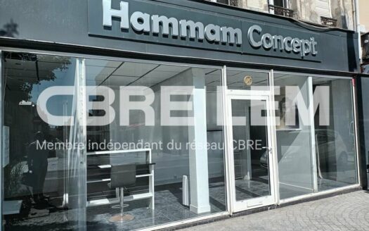 L LOCAL COMMERCIAL de 75 m²