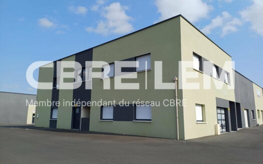 L BUREAUX de 192.5 m²