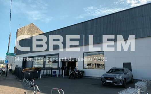 L LOCAL COMMERCIAL de 532 m²