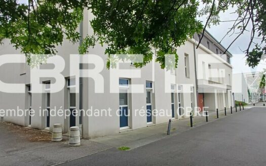 L BUREAUX de 97 m²