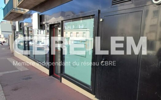 L LOCAL COMMERCIAL de 91.8 m²