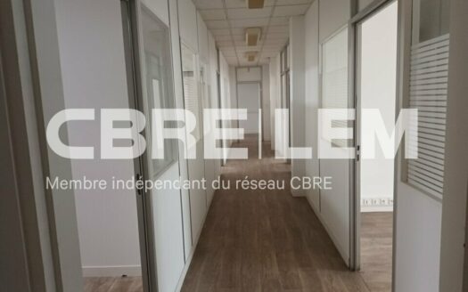 L BUREAUX de 205 m²