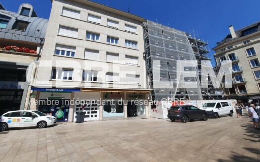 L LOCAL COMMERCIAL de 99 m²