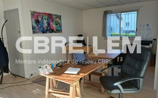 L BUREAUX de 55 m²