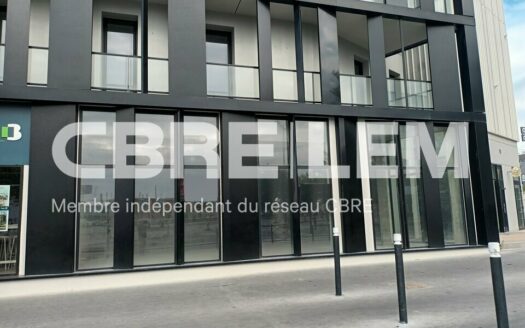 L LOCAL COMMERCIAL de 171 m²