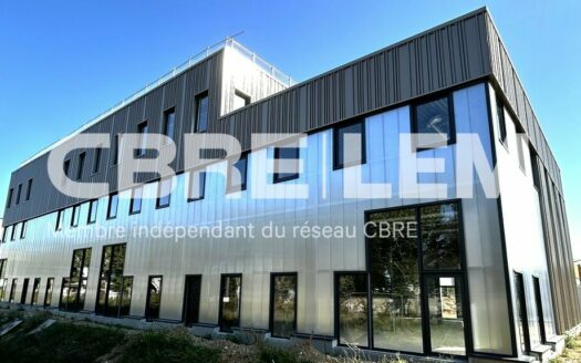 L BUREAUX de 669.5 m²