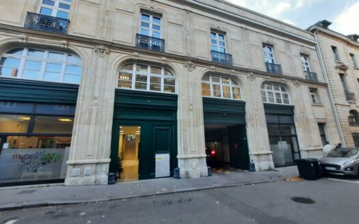 L BUREAUX de 1441 m²